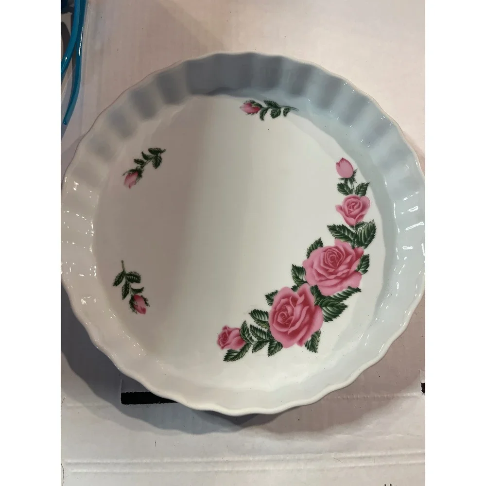 Christineholm‎ Pink Rose Porcelain Quiche Tart Pan 9.5 Inch Scalloped Edge White
